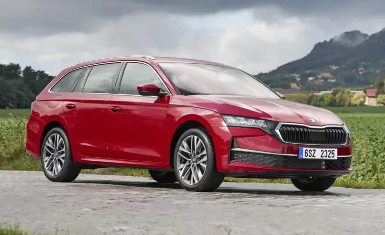 Skoda Octavia Modelinde Tam Hibrit Seçenekleri